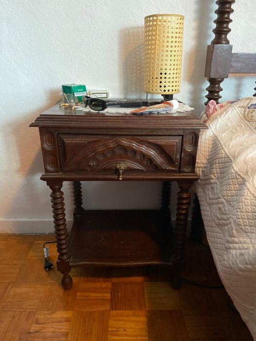 Mobilia antiga completa