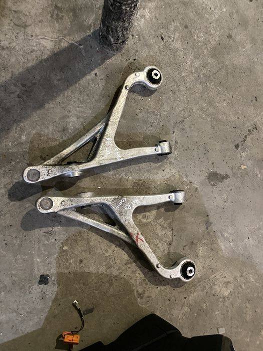 Передній ричаг, важіль Rivian R1T R1S