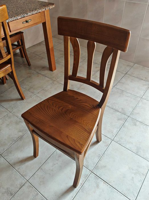 Mesa com 4 cadeiras cozinha