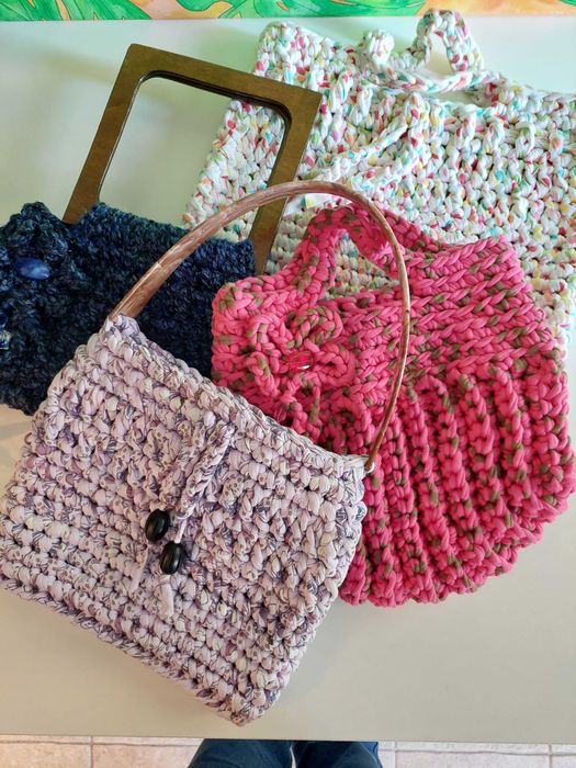 Vendo lote de 4 malas em Trapilho novas