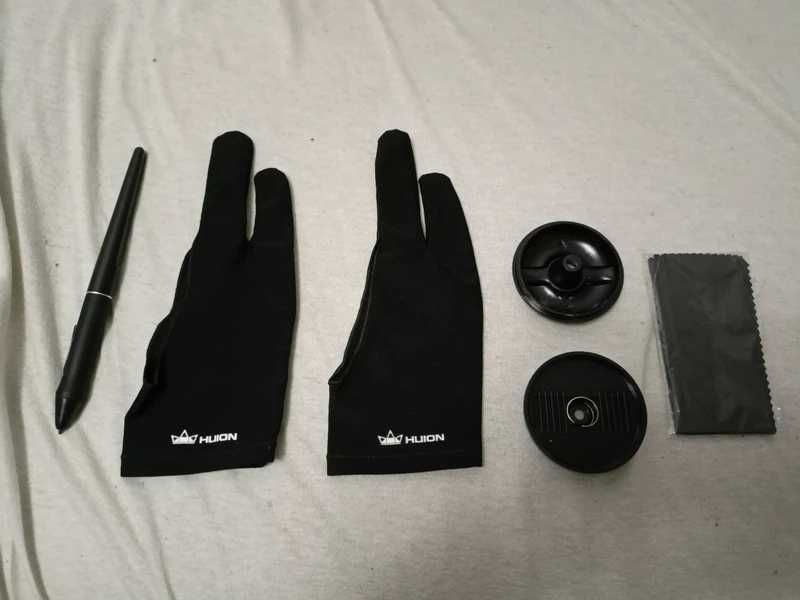 Mega Zestaw - Tablet Graficzny Huion Kamvas 13 Black + Stojak + Extras