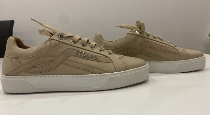 Sapatilhas beges Sziano