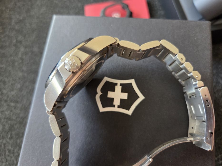 Victorinox I.N.O.X. – Pancerny Klasyk | Stan Bardzo Dobry