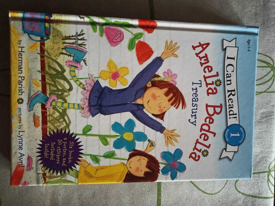 Книжечка Amelia Bedelia treasurу (на англ языке, для 4-8лет)