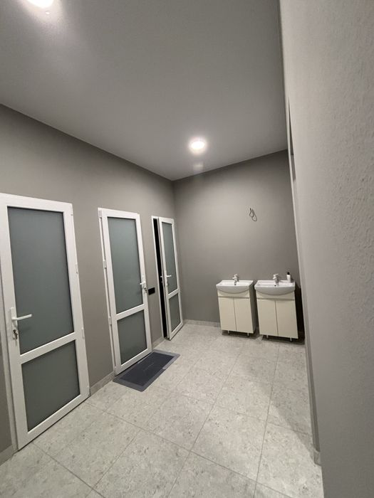 Аренда цокольного нежитлове приміщення 145 кв.м.  в 9ти поверхн.  домі