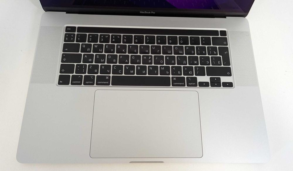 MacBook Pro 16 2019 i7 2.6Ггц 16gb 512Gb ІдеалСтан БезПаролівЧиНюансів