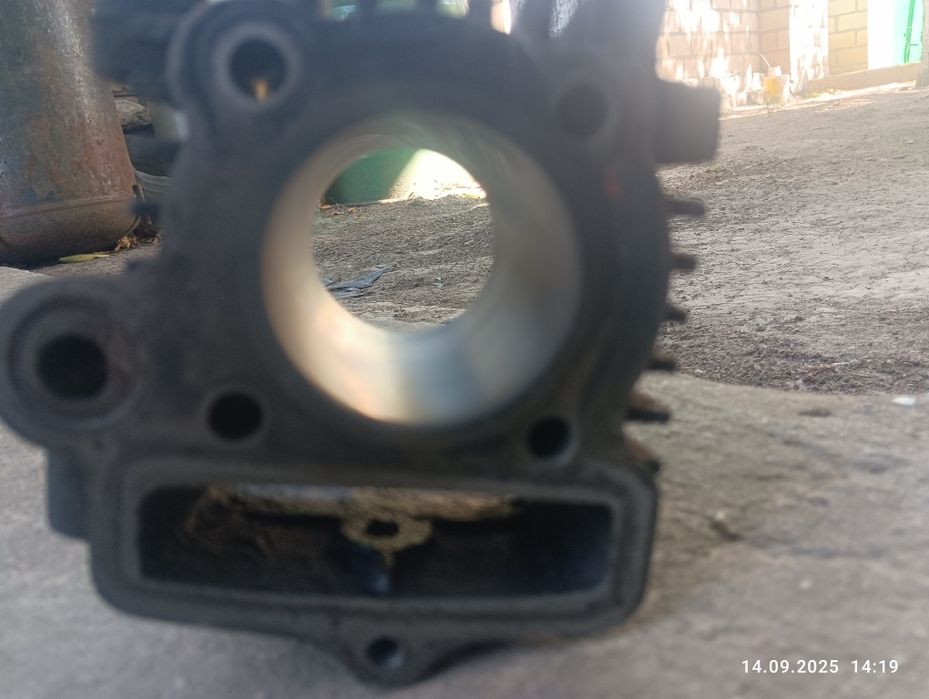 Циліндр Альфа 72