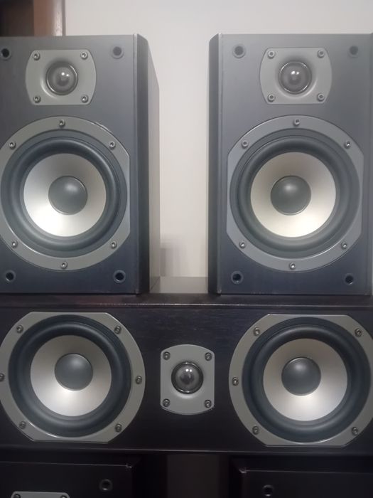 Kino domowe amplituner głośniki i kolumny