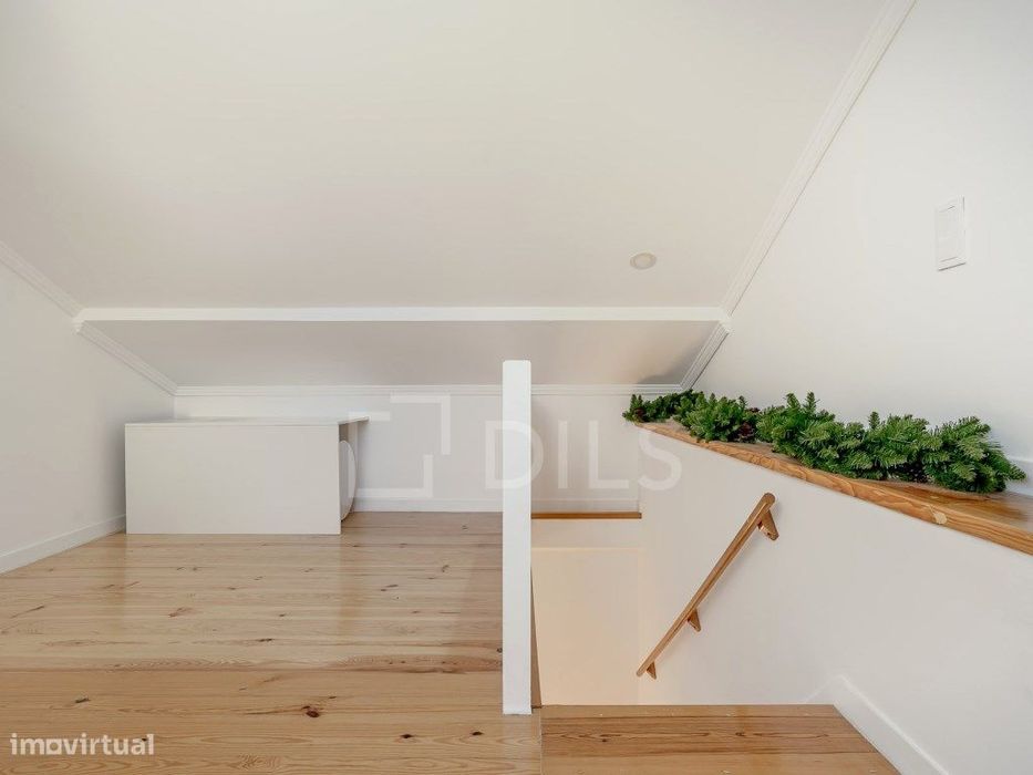 Apartamento T1 com luz natural e zona central, na Misericórdia, Lisboa