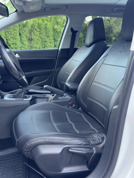 Peugeot 308SW 2015 року