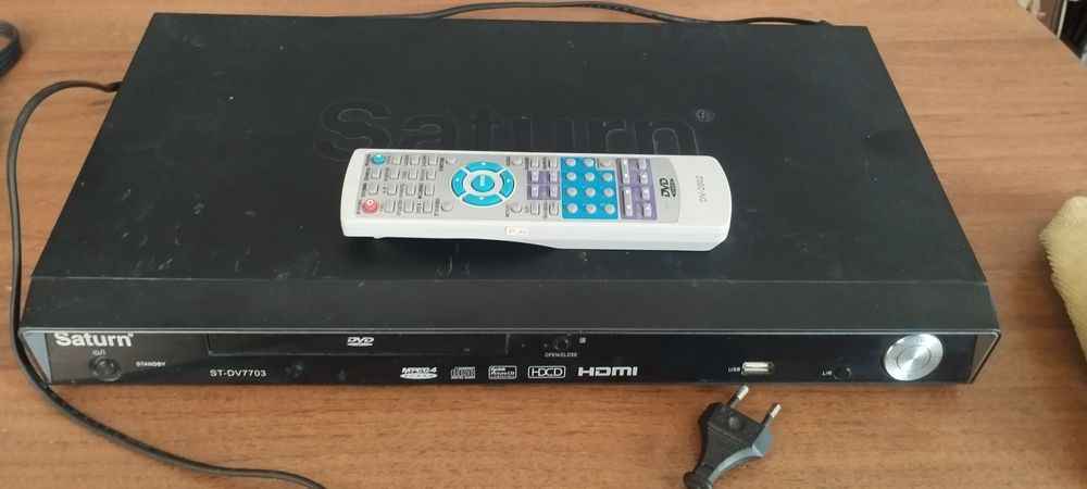 Проигрыватель DVD/VCD/CD  SATURN
