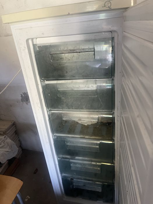 Material de cozinha e outro