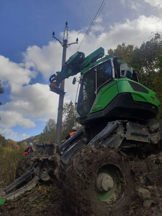 Koparka krocząca wycinki czyszczenie rzek instalacje góry skarpy wykop