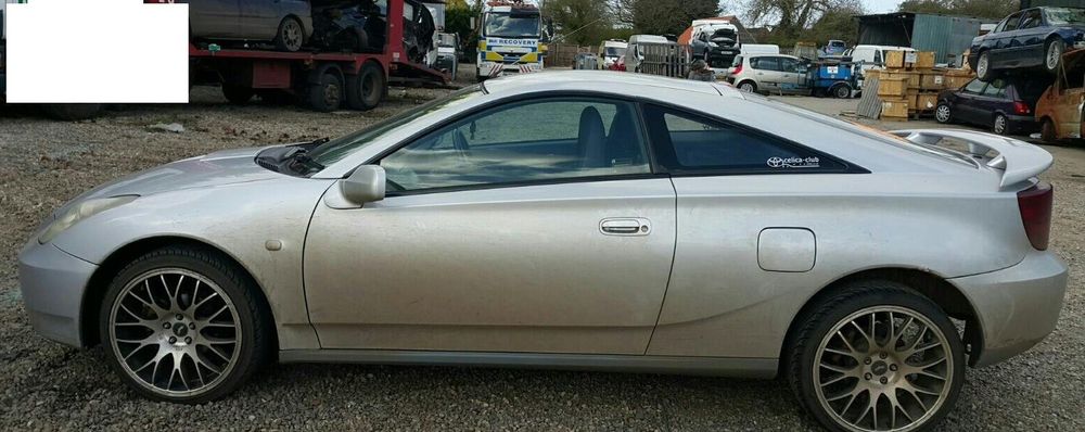 Toyota Celica 1.8 Vvt-I De 2001 Disponível Para Peças