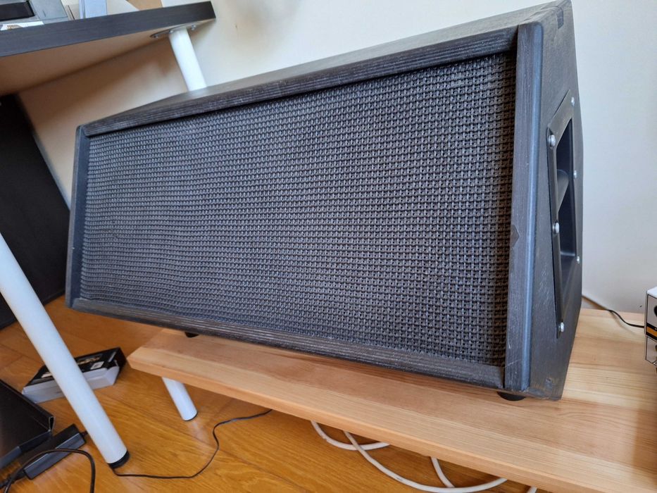 Cab Guitarra DIW - 2 Speakers Warehouse Veteran 20W (Mono/Stereo)