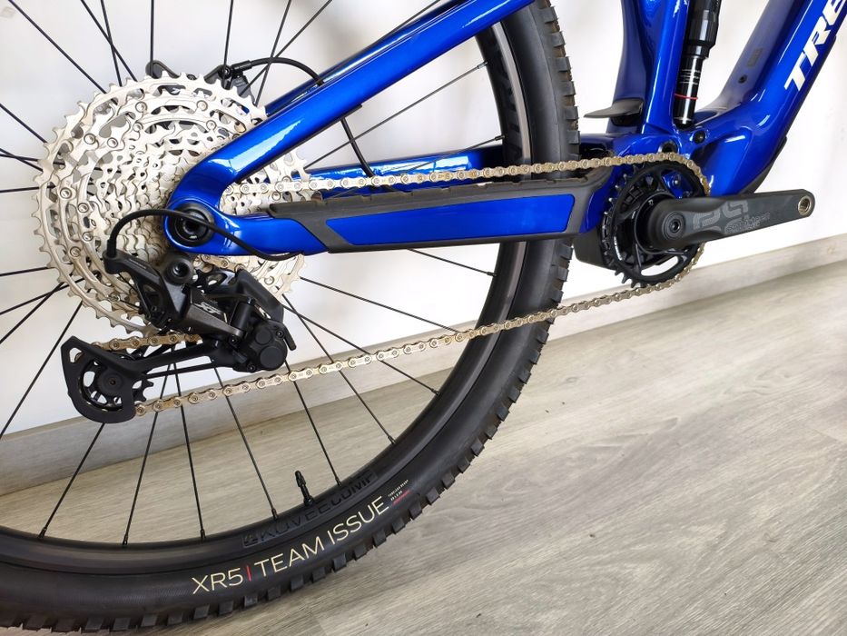 Trek Fuel EXe elétrica em carbono, NOVA!