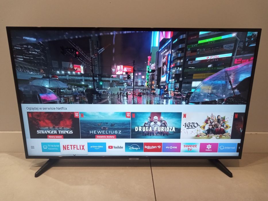 Samsung 43' 4K-UHD, Smart TV, Dvb-t2, Wi-Fi, HDR