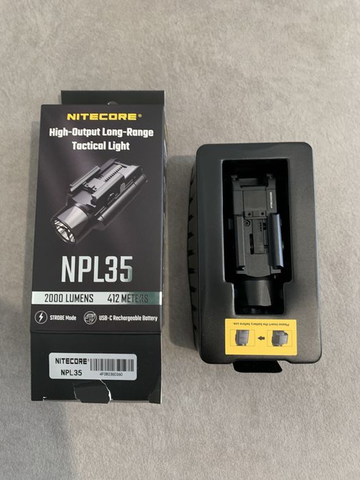 Lanterna tatica NOVO com 2000 Lumens