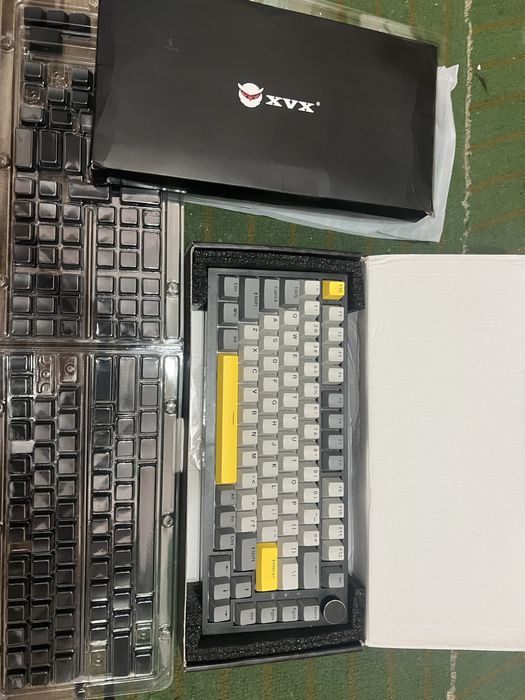 Механічна клавіатура ajazz ak820 + комплект keycups