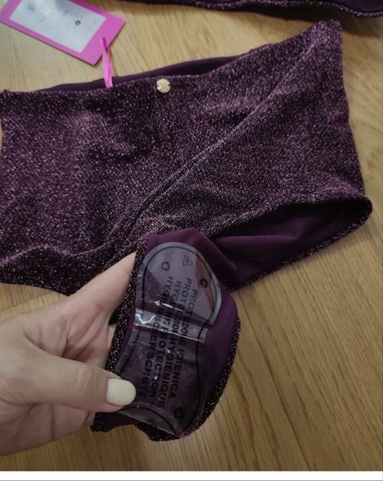 Купальник, люрекс, розмір С,колір бордо