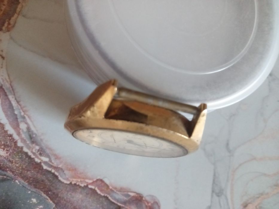 Часы наручные Луч