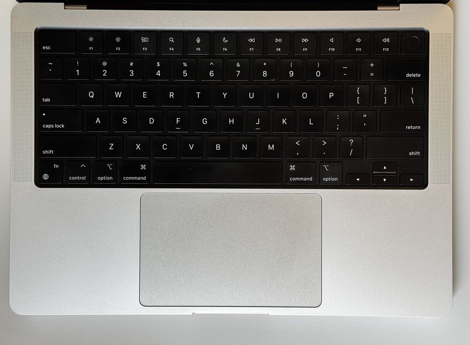 Apple MacBook Pro 14"  M2 Pro (2023 рік)/ Silver