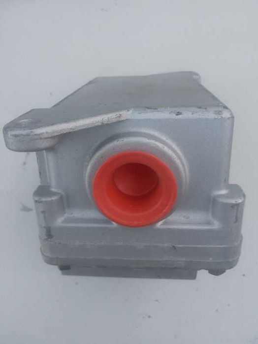 Squared - wyłacznik Motor START