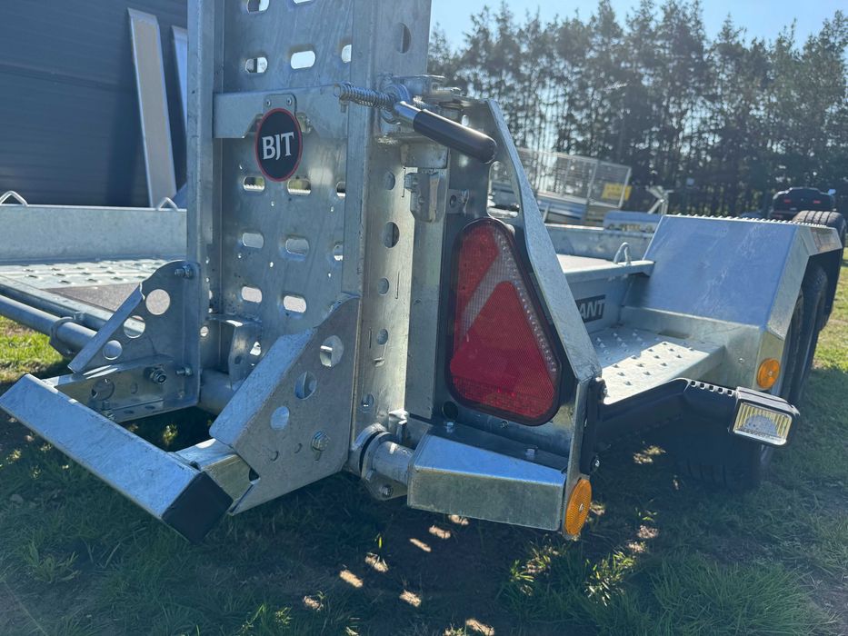 Przyczepa Brian James Trailers Digger Plant Premium do minikoparek