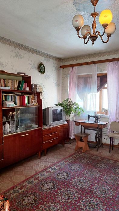 Добротний будинок у селі Тернова — простір, затишок і родючі землі!