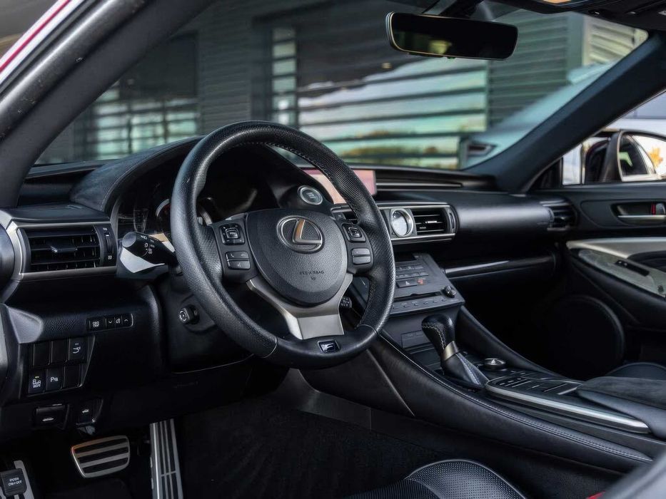 Lexus RC F      2016