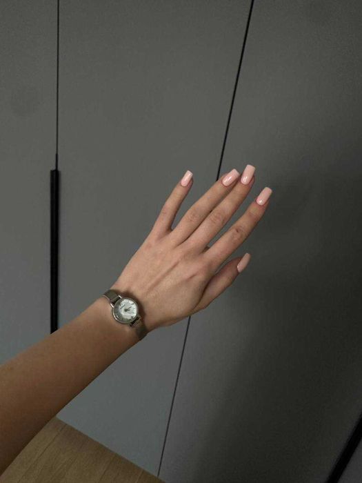 Жіночий годинник