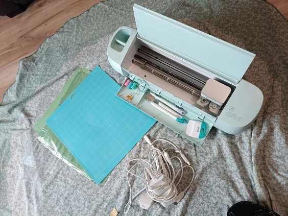 Maszyna tnąca ploter cricut Explorer 3