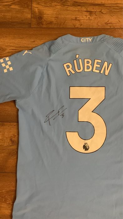 T-shirt Manchester City- Assinada (Rúben Dias)