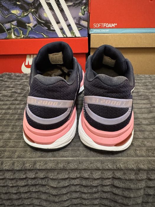 Кросівки для бігу  GT-2000 7 42(26,5см) оригінал