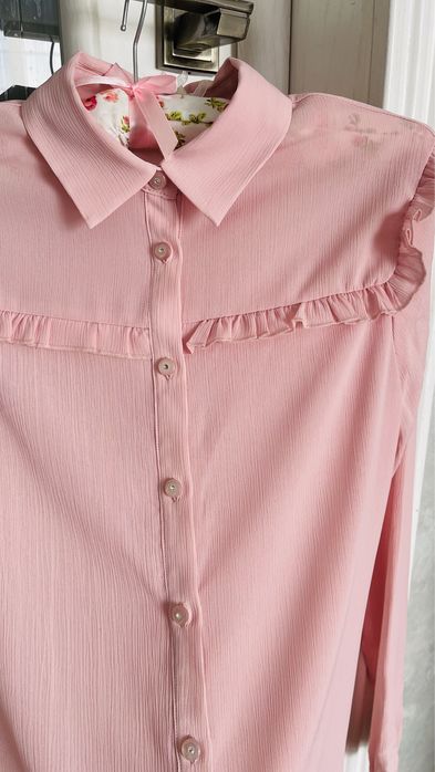 Блузка Італія дуже гарна нарядна