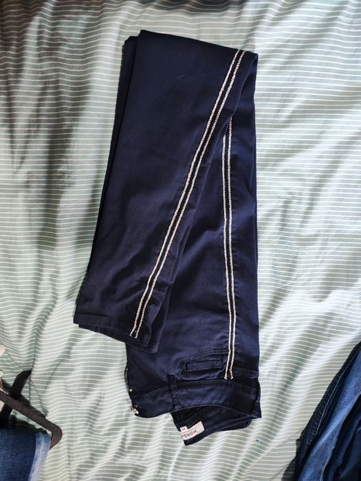 Diversas calças tamanho 34-36