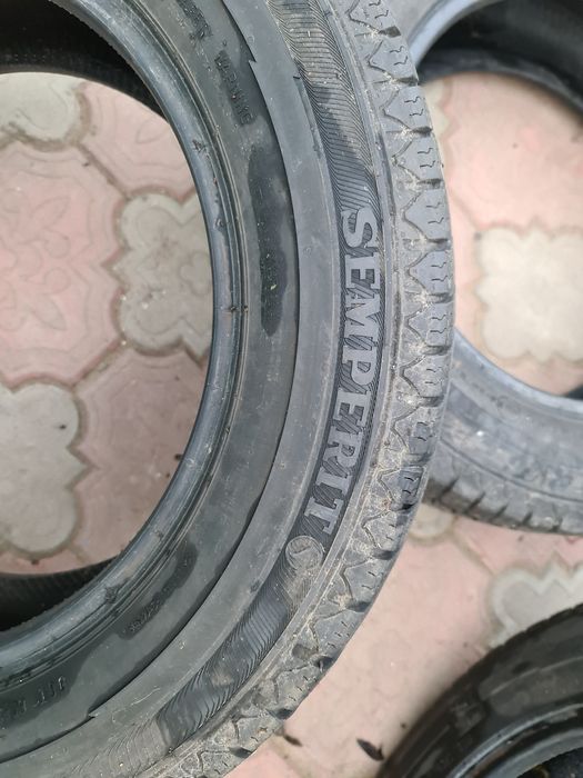 Продам резину 205 65 16с зима