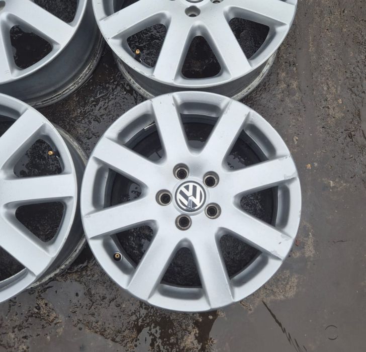 Alufelgi 17 5x112 et45 VW Passat Golf Touran Caddy Octavia Leon A3