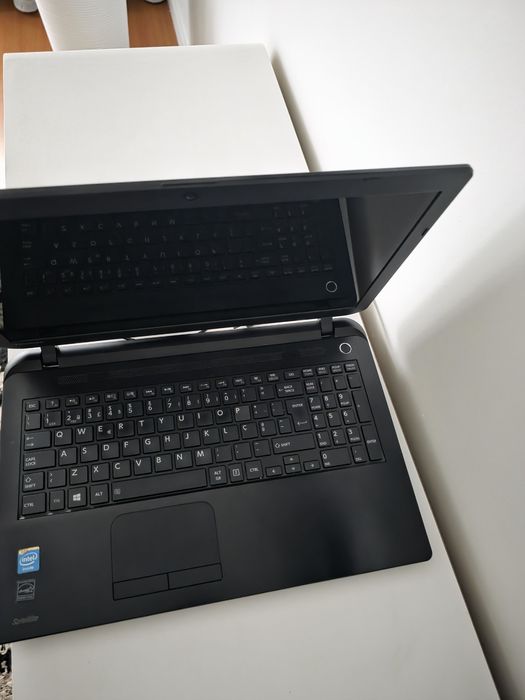 Computador portátil,  Toshiba