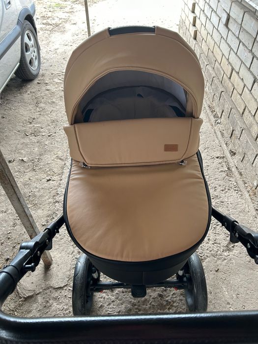 Продам дитячу коляску