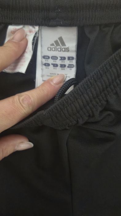 Spodenki firmy Adidas roz. XS