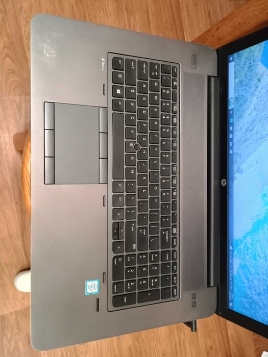 Zbook 17 g3 i5 6440q\16gb ddr4\k1000m 2gb\256 SSD