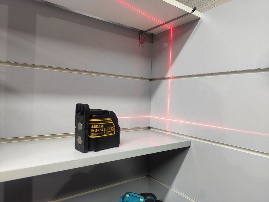 Вживаний DeWalt DW088 лазер Деволт оригінал