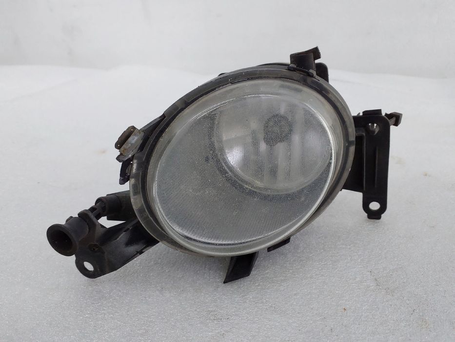 Farol nevoeiro frente direito OPEL Corsa D