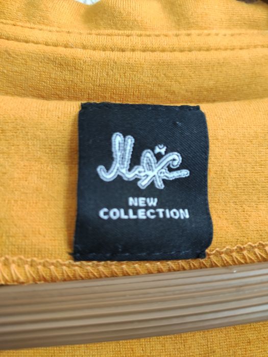 Сукня  бренду Maxa