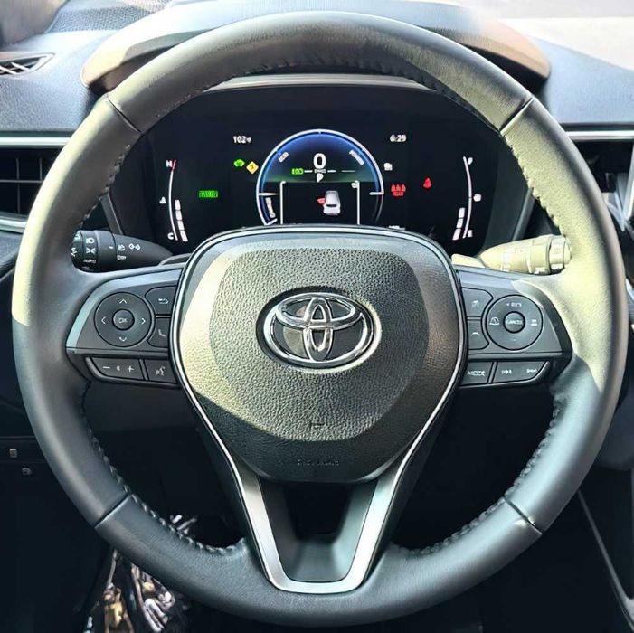 Toyota Corolla Cross      2024