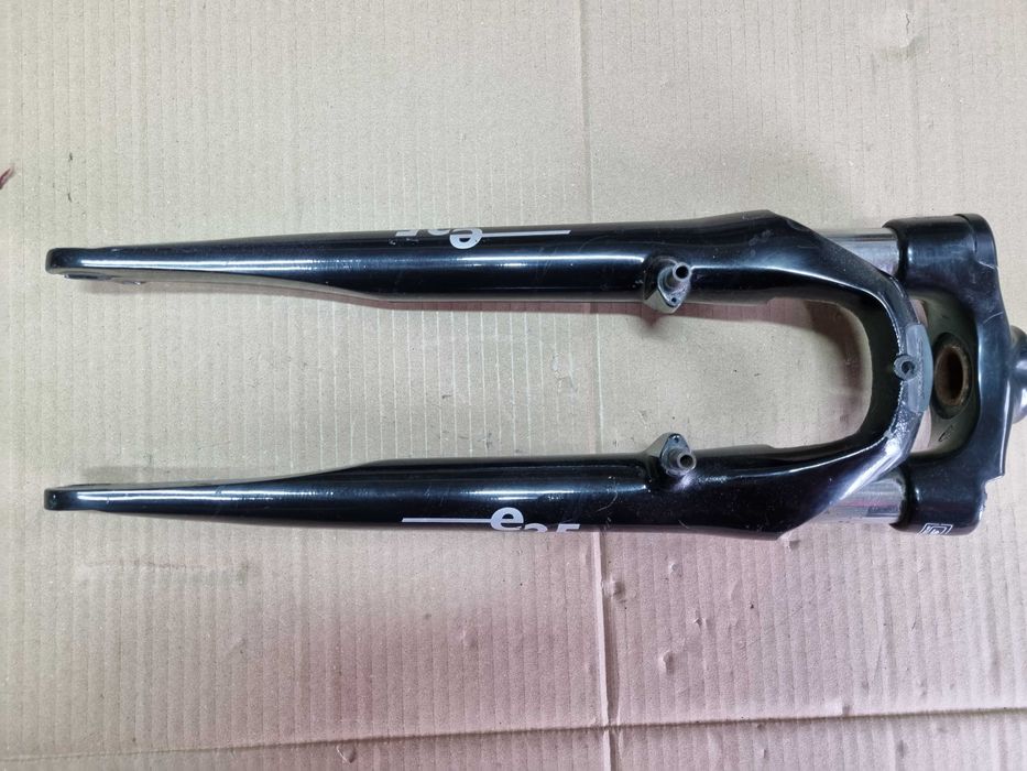 SR Suntour E25, 50mm, 28