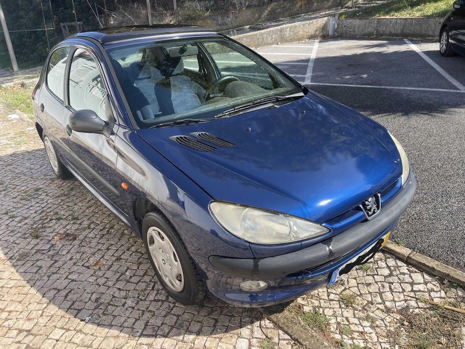 Veículo automóvel