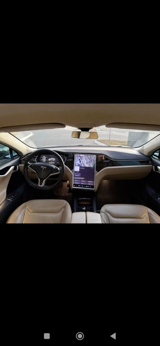 Tesla Model S 75