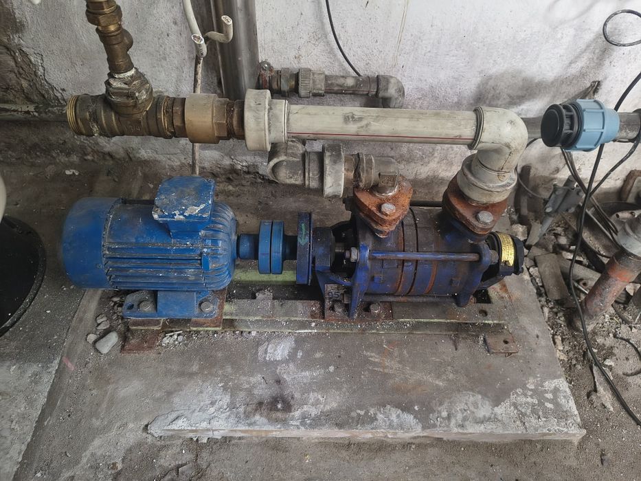 Hydrofor+zbiornik+pompa+silnik+regulator